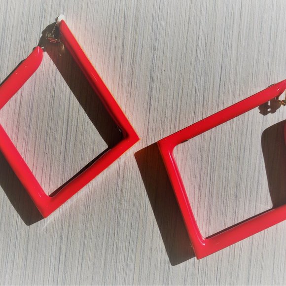 Neon square Clip earrings - Picture 7 of 16